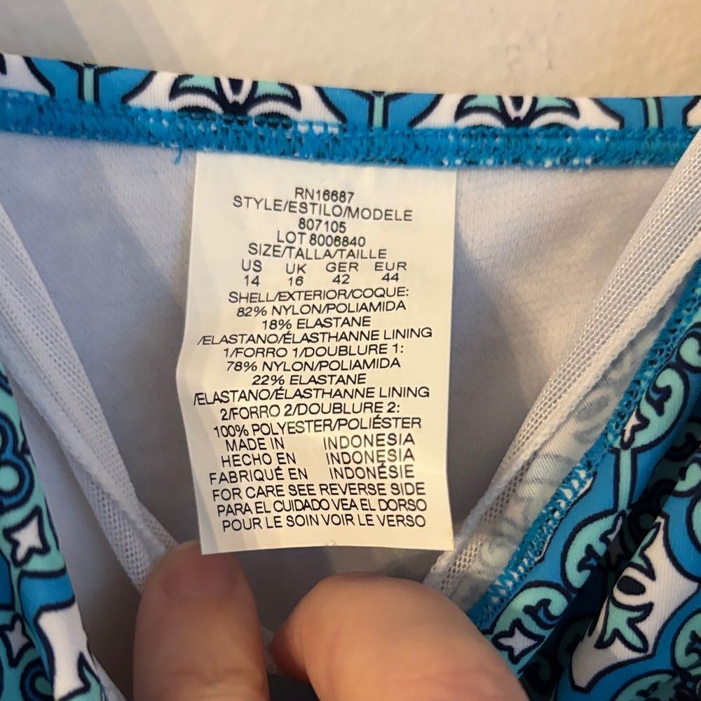 Swim Solutions Macy’s tummy control bust support geometric One Piece Swimsuit 14 - Picture 9 of 13